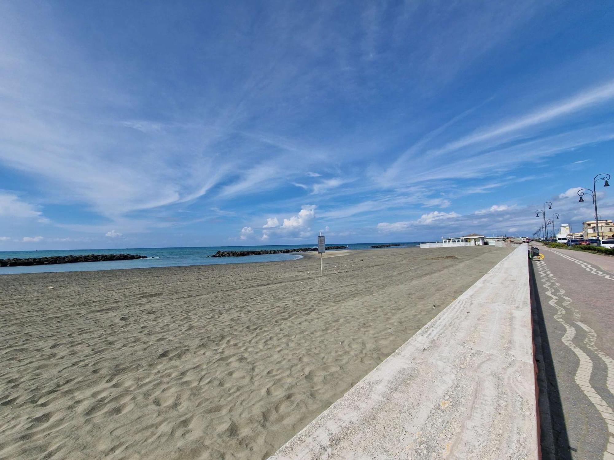 Vista Mare House Appartement Fiumicino Buitenkant foto
